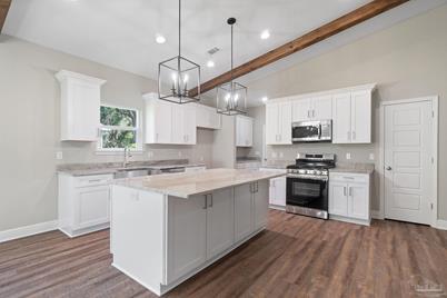 393 Hancock Ln, Pensacola, FL 32503 - Photo 1