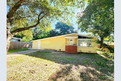 20 De Luna Dr, Pensacola, FL 32506 - Photo 1