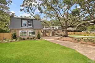4560 Sabine Dr, Gulf Breeze, FL 32563 - Photo 1