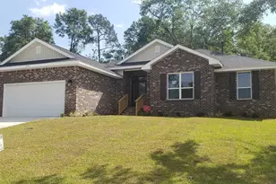1882 Hazelnut Dr, Cantonment, FL 32533 - Photo 1