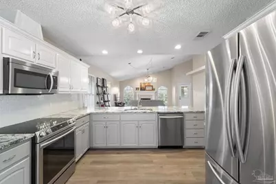 6117 N Enclave Dr, Pensacola, FL 32504 - Photo 1