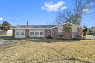 7105 Frank Reeder Rd, Pensacola, FL 32526 - Photo 1