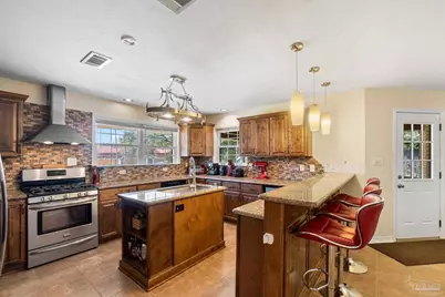 5914 Montgomery Ave, Pensacola, FL 32526 - Photo 1