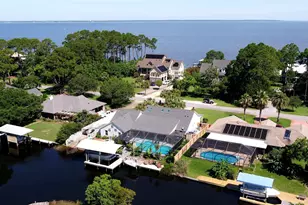 2957 Coral Strip Pkwy, Gulf Breeze, FL 32563 - Photo 1