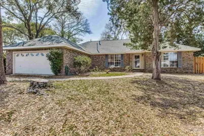 516 Long Lake Dr, Pensacola, FL 32506 - Photo 1