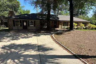 5303 Mikes Pl, Milton, FL 32570 - Photo 1