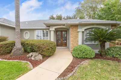 1166 Grand Pointe Dr, Gulf Breeze, FL 32563 - Photo 1