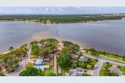 4 NW Baublits Dr, Pensacola, FL 32507 - Photo 1