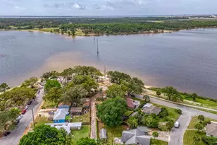 4 NW Baublits Dr, Pensacola, FL 32507 - Photo 1