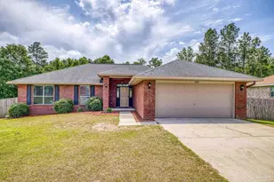 1668 Twin Pines Cir, Cantonment, FL 32533 - Photo 1