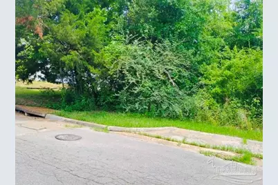 2816 N St John, Marianna, FL 32448 - Photo 1