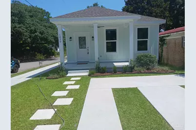 1020 W Lloyd St, Pensacola, FL 32501 - Photo 1