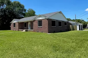 410 Pace Pkwy, Cantonment, FL 32533 - Photo 1