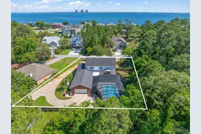 2960 Laurel Dr, Gulf Breeze, FL 32563 - Photo 1