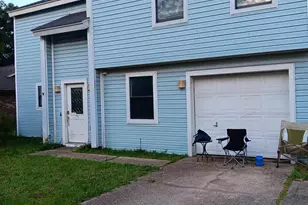 5877 S Somerset Dr, Pensacola, FL 32526 - Photo 1