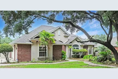 4436 Soundside Dr, Gulf Breeze, FL 32563 - Photo 1