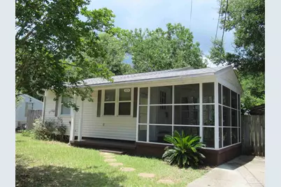 323 Chaseville St, Pensacola, FL 32507 - Photo 1