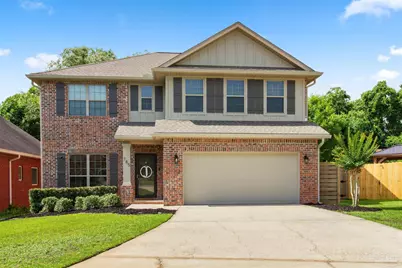 785 Farmington Rd, Pensacola, FL 32504 - Photo 1