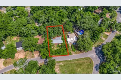 300 Louisiana Dr, Pensacola, FL 32505 - Photo 1