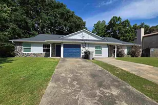 5836 Princeton Dr, Pensacola, FL 32526 - Photo 1