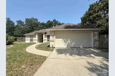 1640 Steven Dr, Gulf Breeze, FL 32563 - Photo 1