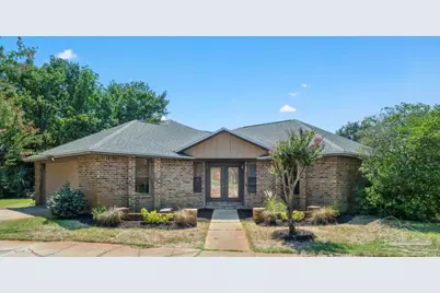 313 Williamsburg Dr, Gulf Breeze, FL 32561 - Photo 1