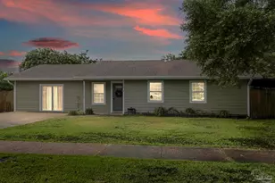 726 E Hollywood Blvd, Mary Esther, FL 32569 - Photo 1