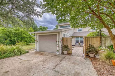 181 Russ Dr, Gulf Breeze, FL 32561 - Photo 1