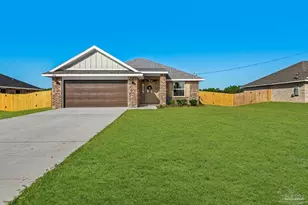 7917 Twin Lake Dr, Milton, FL 32583 - Photo 1