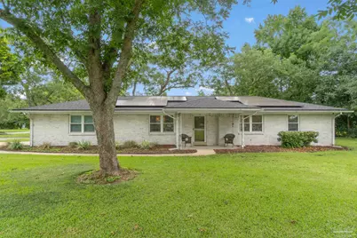 1423 Moonlight Dr, Cantonment, FL 32533 - Photo 1