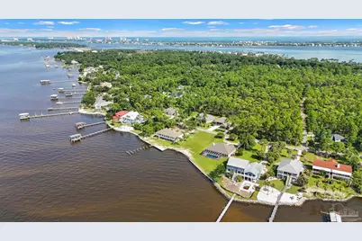 5452 N Shore Rd, Pensacola, FL 32507 - Photo 1