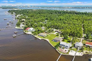 5452 N Shore Rd, Pensacola, FL 32507 - Photo 1