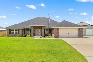 9127 Tara Cir, Milton, FL 32583 - Photo 1