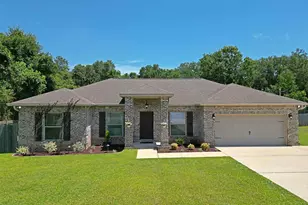 305 E Kingsfield Rd, Cantonment, FL 32533 - Photo 1