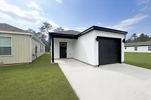 3223 Damon Dr, Milton, FL 32583 - Photo 1