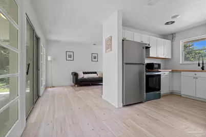 99 S Madison Dr, Pensacola, FL 32505 - Photo 1