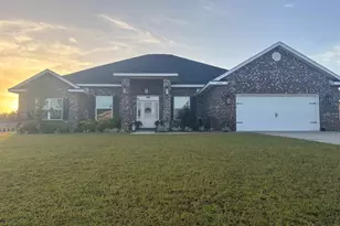 5534 Micanopy Dr, Milton, FL 32570 - Photo 1