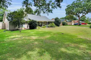 2462 Pineforest Dr, Pensacola, FL 32526 - Photo 1