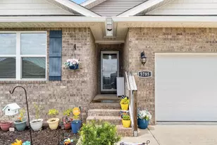 5785 Guinevere Ln, Milton, FL 32583 - Photo 1