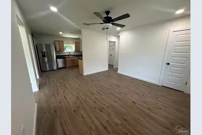 5684 Ventura Ln, Pensacola, FL 32526 - Photo 1