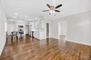 805 W De Soto St, Pensacola, FL 32501 - Photo 1