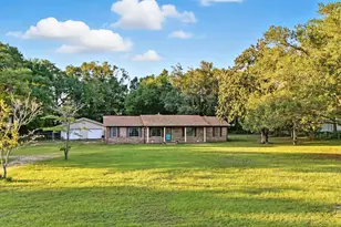 6736 Nichols Dr, Milton, FL 32570 - Photo 1