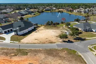 5829 Highland Lake Dr, Milton, FL 32583 - Photo 1