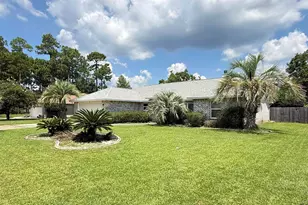 56 Arapaho Dr, Pensacola, FL 32507 - Photo 1