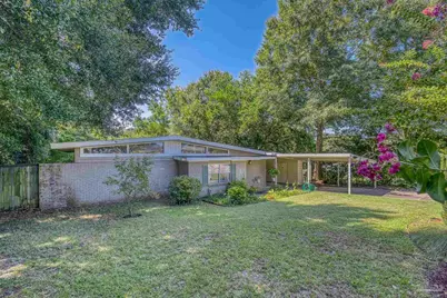 921 Lagoon Dr, Pensacola, FL 32505 - Photo 1