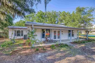 7498 Chase St, Navarre, FL 32566 - Photo 1