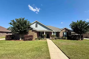 1711 Brightleaf Cir, Cantonment, FL 32533 - Photo 1