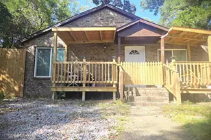 1918 W Maxwell St, Pensacola, FL 32501 - Photo 1