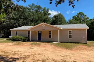 1820 Garcon Point Rd, Milton, FL 32583 - Photo 1