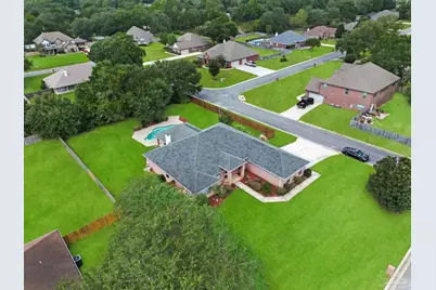 6057 Paige Pointe Dr, Milton, FL 32570 - Photo 1